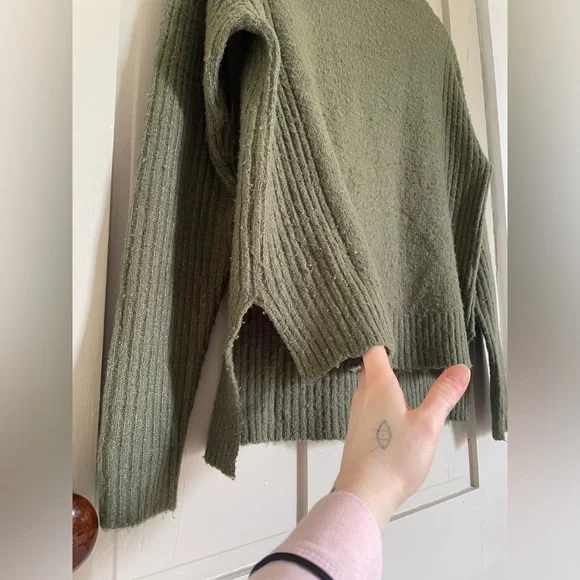 Garage Green Crew Neck Sweater with Ribbed Texture Essential Basic Work Casual - Picture 6 of 14